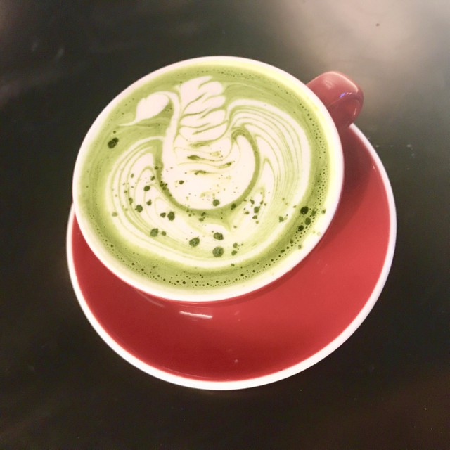 美しいビジュアルにも癒される。抹茶ラテが楽しめる東京のカフェ10選の画像